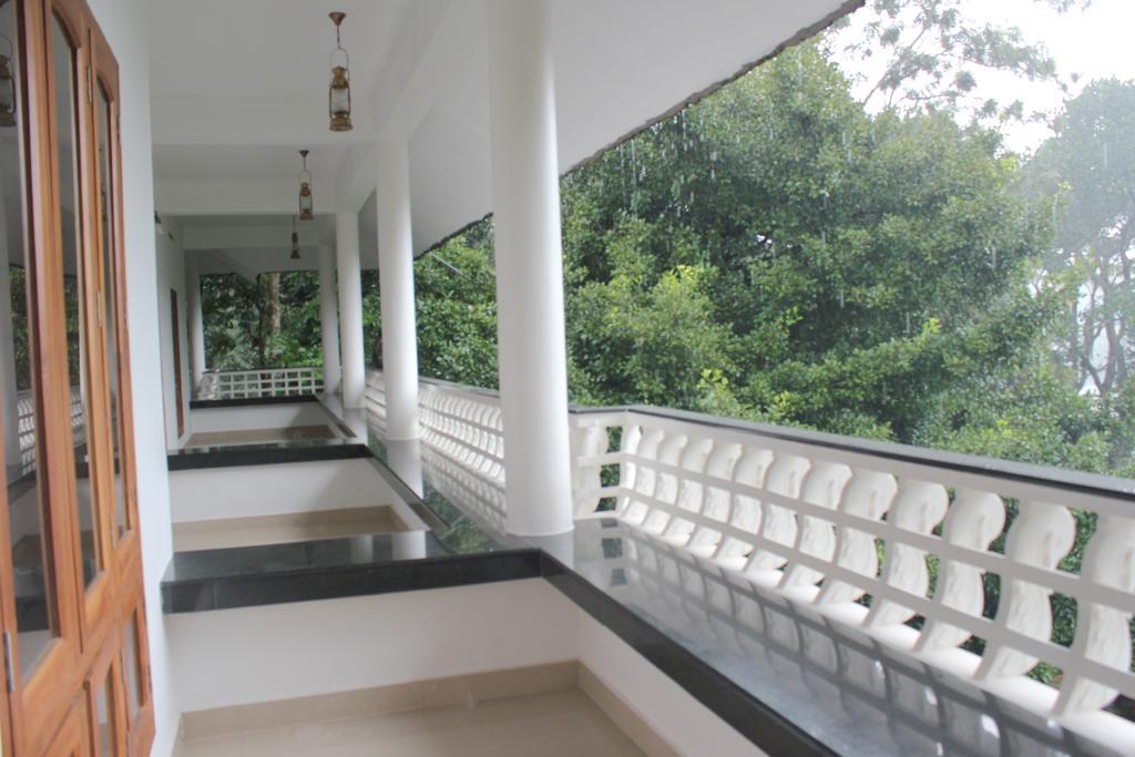 Horn Bill Cottage Thekkady Buitenkant foto